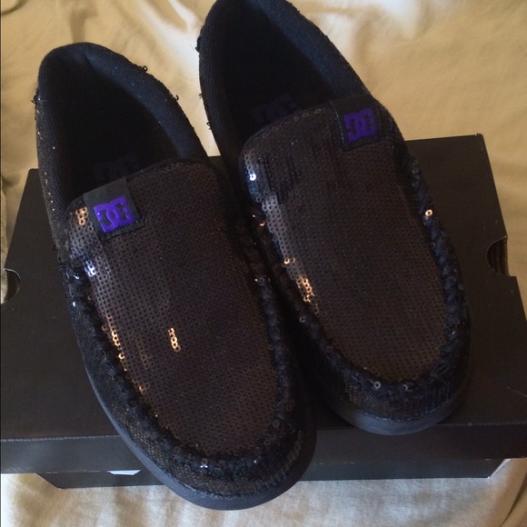 DC slip on shoes
