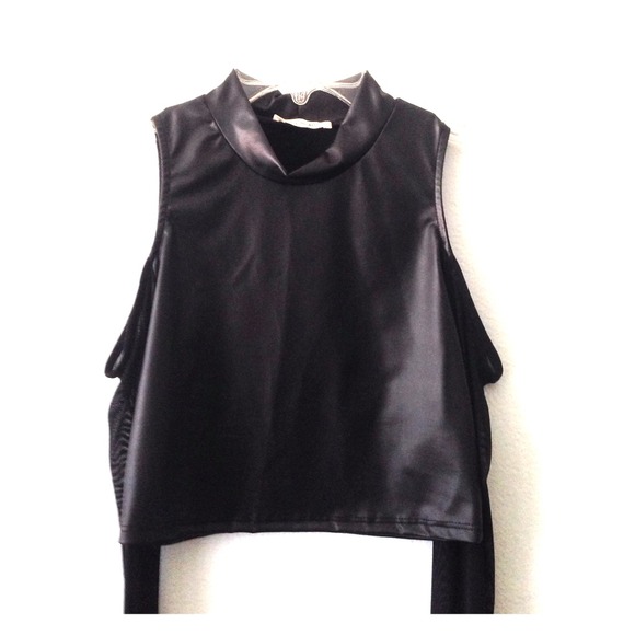 Black leather long sleeve cut crop top