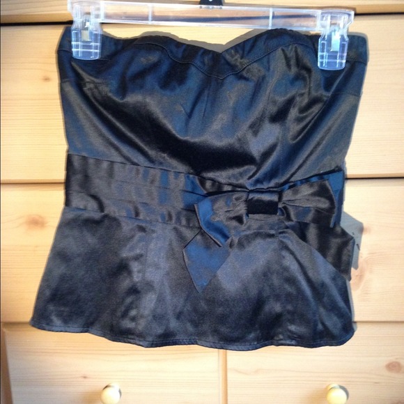 Black corset peplum strapless top with side bow