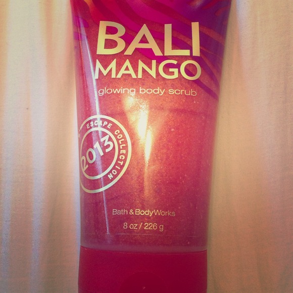 Bali Mango Body Scrub - Bath and Body Works