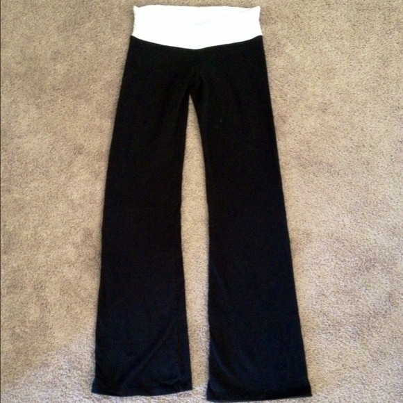 SOLD👏👏👏 in bundle VS yoga pants