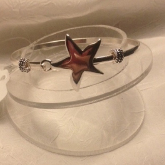 🚫SOLD🚫 Starfish bangle