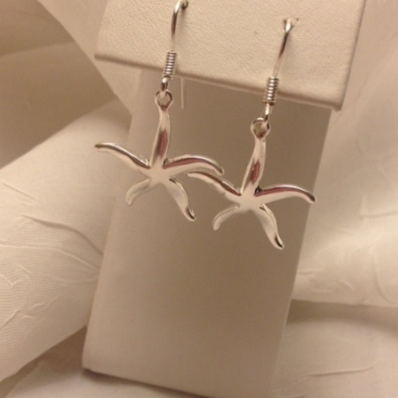 🚫SOLD🚫 Starfish dangle earrings - Picture 3 of 4