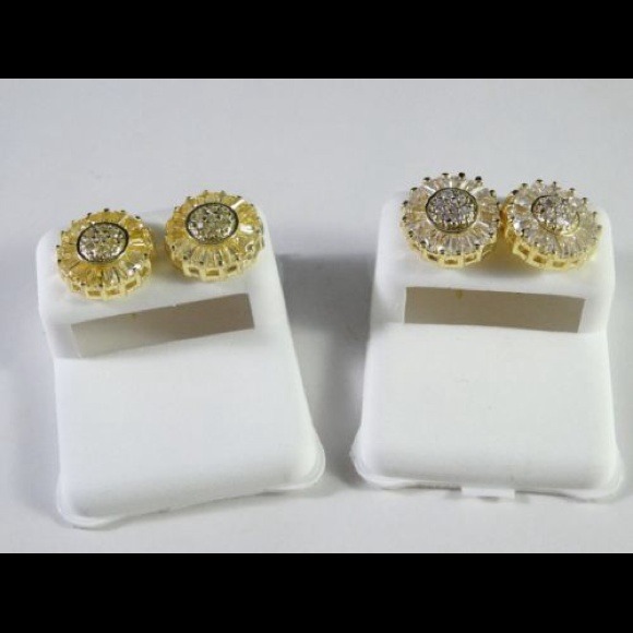 Women's Multi variation Floral Stud Earrings