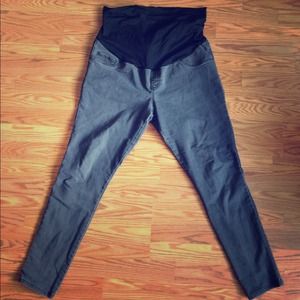 Liz Lange Maternity Skinny Jeans Size L