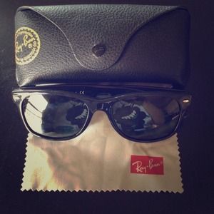 ⭐️RAY BANS⭐️