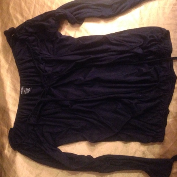 Dark blue top, with designed sleeves