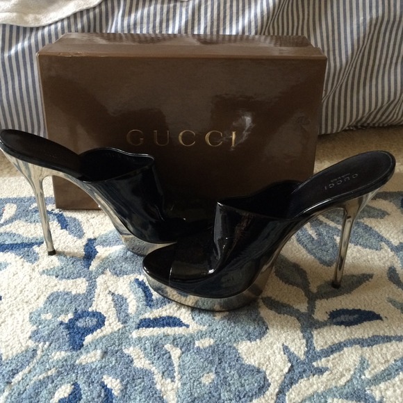 Black Gucci shoes