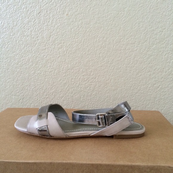 S O L D - Picture 3 of 4