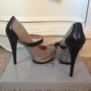 Jessica Simpson pumps ❤