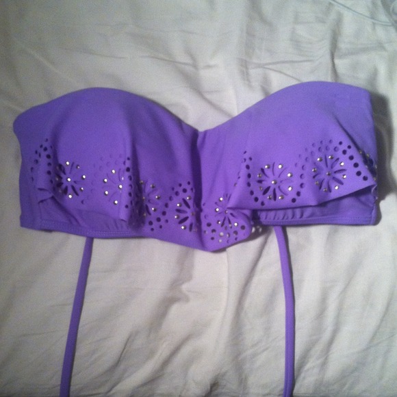 Topshop strapless flowly swimsuit top!