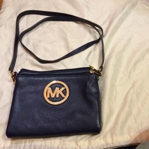 Michael Kors cross body sml bag wallet on a chain