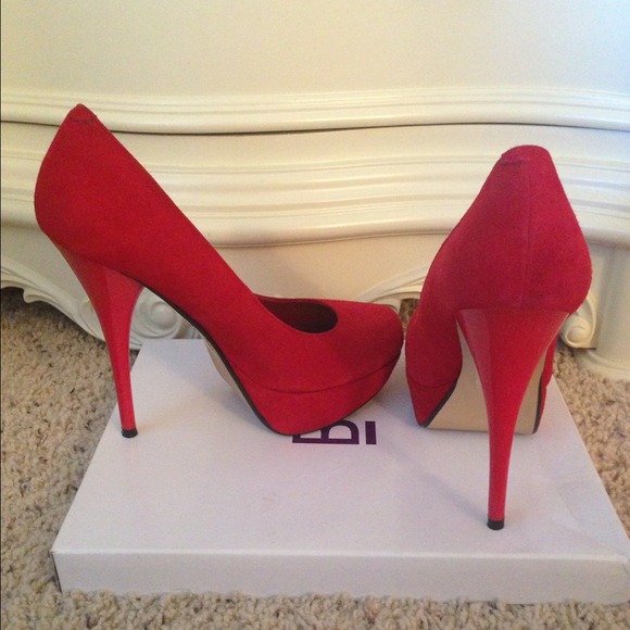Shoes - Red Pumps ❤
