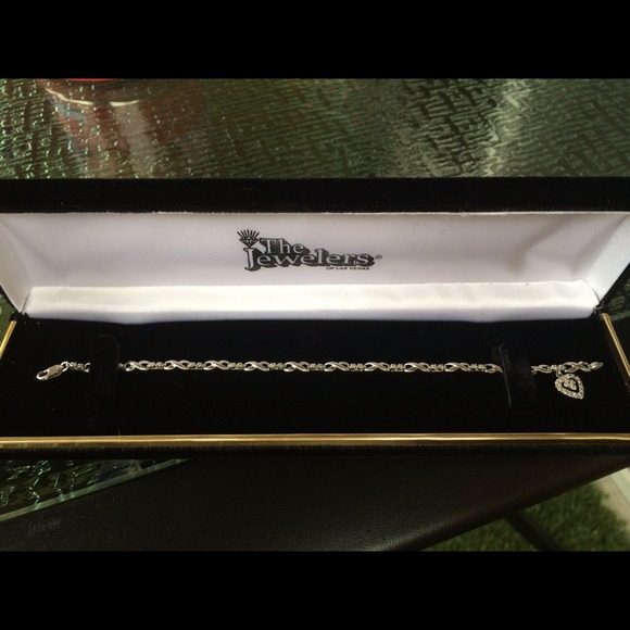 10k white gold diamond bracelet - Picture 1 of 3