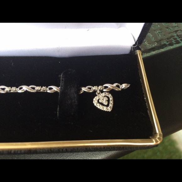 10k white gold diamond bracelet - Picture 2 of 3