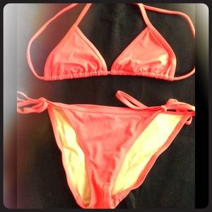Victoria's Secret NWOT Coral Triangle Bikini XS