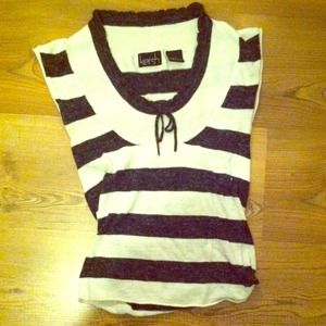 Gray and white tank top with tie string in front