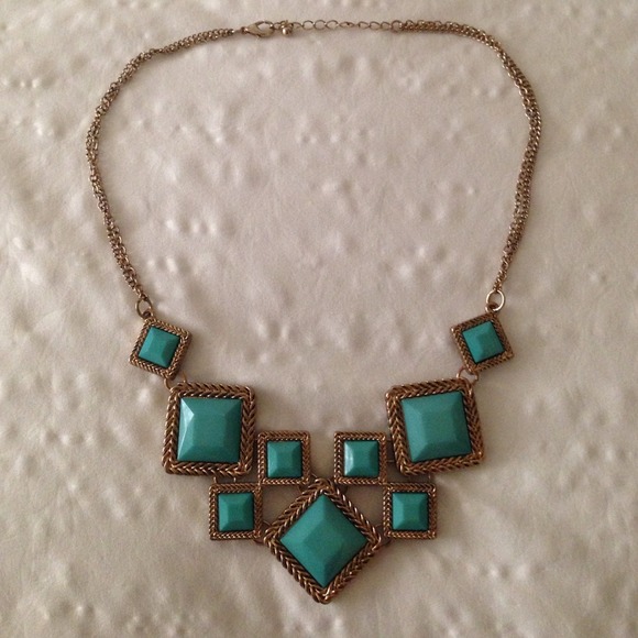🌻SOLD🌻Forever 21 Turquoise Necklace