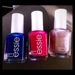 6 Essie Nail Polishes