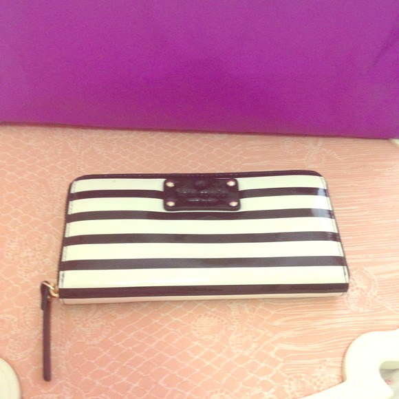 SOLD❌❌❌Kate spade wallet