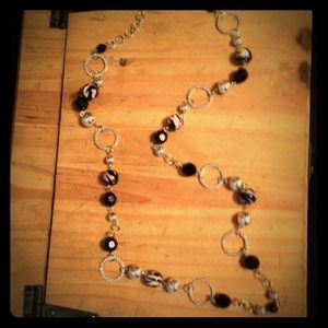 Long black and white necklace