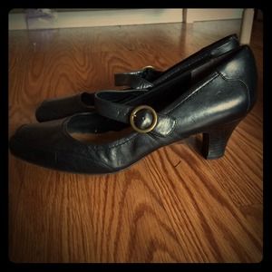 Black Mary Jane Heels