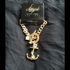 Anchor bracelet