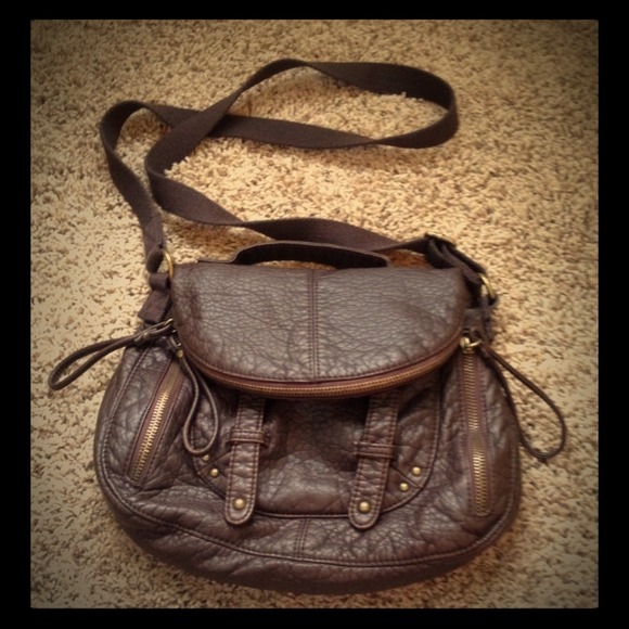 Adorable brown leather purse!