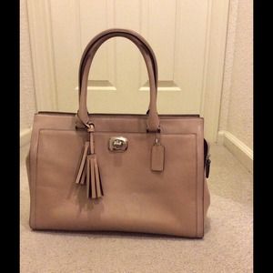 Coach Legacy Leather Beige Satchel👝