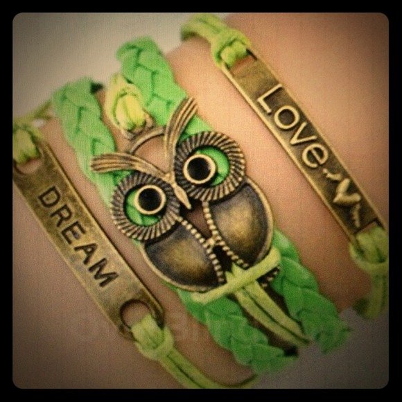 Jewelry - ❌❌SOLD❌❌GREEN  bracelet