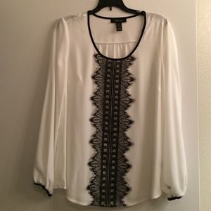 🚫SOLD🚫. Lace top