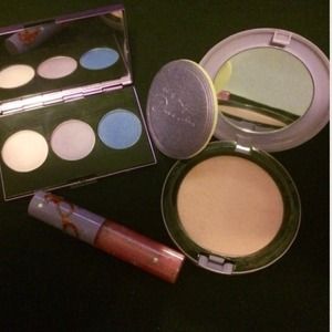 Mac Dame Edna collection