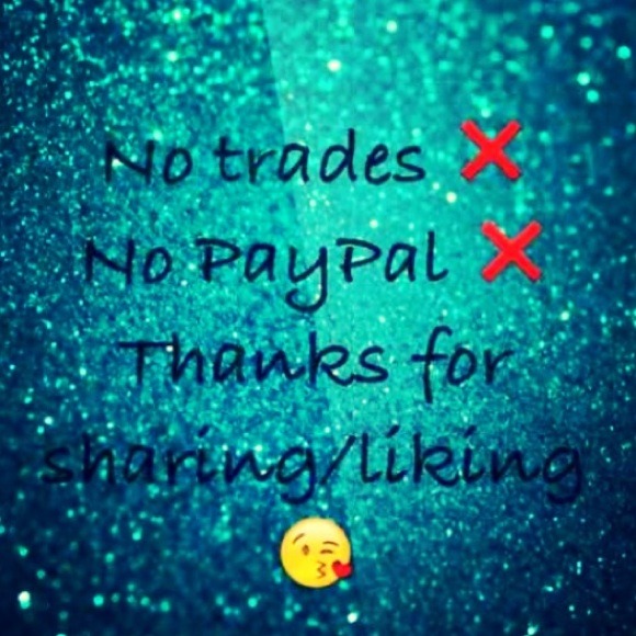 🎀💗FLASH SALE💗🎀Coral: Acrylic Beads Earrings - Picture 2 of 2