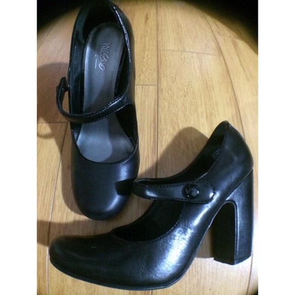 Mary Jane heels