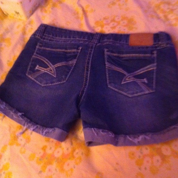 Shorts - Picture 2 of 2
