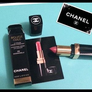 🔴BUNDLED🔴 CHANEL Travel lipstick Mademoiselle 05
