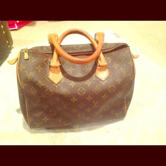 LV Speedy handbag