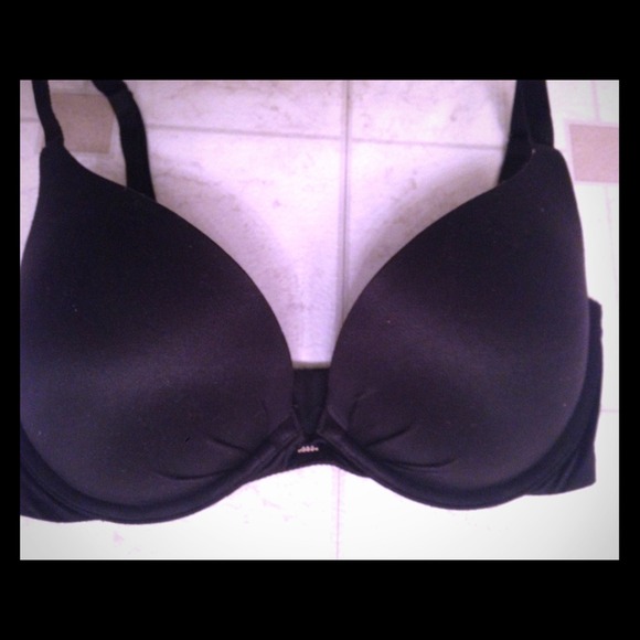32DD Victoria's Secret plunge push-up