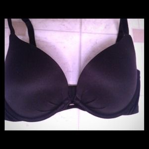 32DD Victoria's Secret plunge push-up