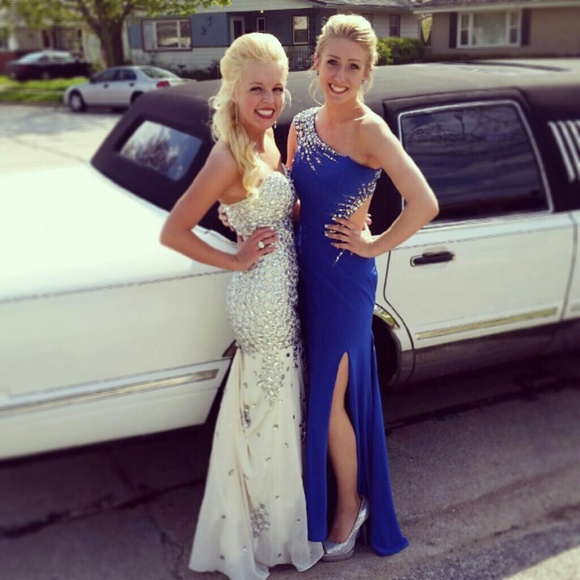 SOLD - Picture 4 of 4