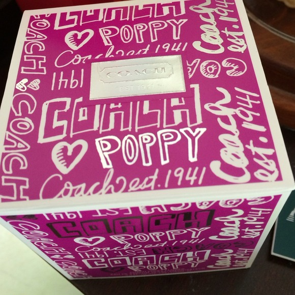 Coach Poppy perfume