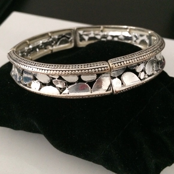 Jewelry - 🌺LAST ONE 🌺. stretch Bracelet Silver Bijouterie