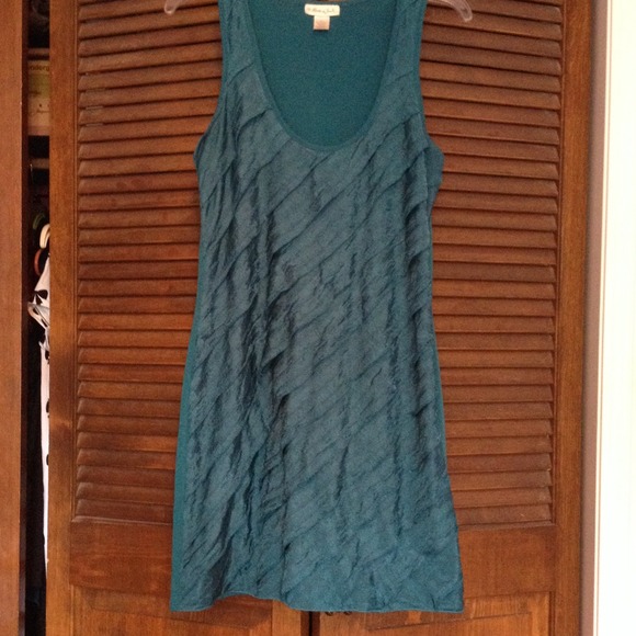 Flowy teal dress