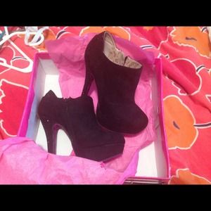 Betsey Johnson ankle heels !