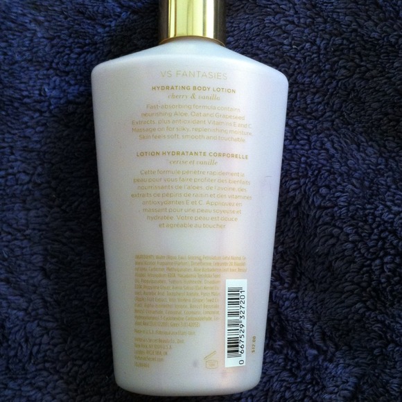 🚫SOLD🚫 Passionate kisses hydrating body lotion - Picture 3 of 4
