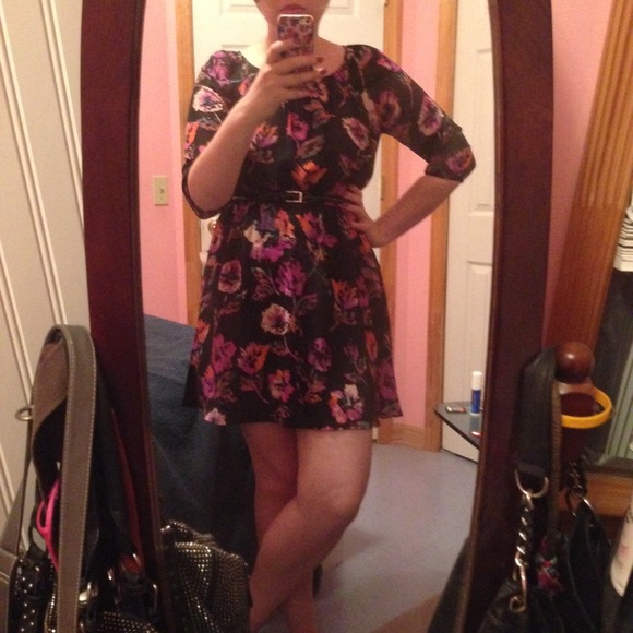 ❌❌BUNDLED🎉🎉HP Abstract Floral Dress🎉🎉❌❌ - Picture 4 of 4