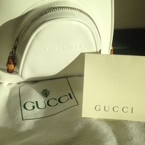 ✨AUTHENTIC✨ vintage white leather Gucci bag
