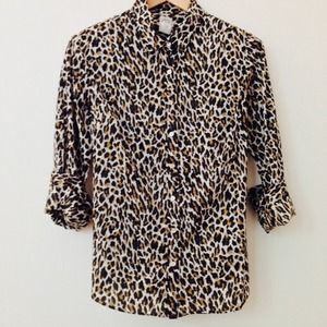 📦 J CREW leopard button down