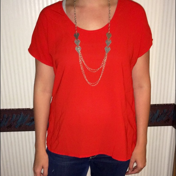 Flashy red short-sleeve top
