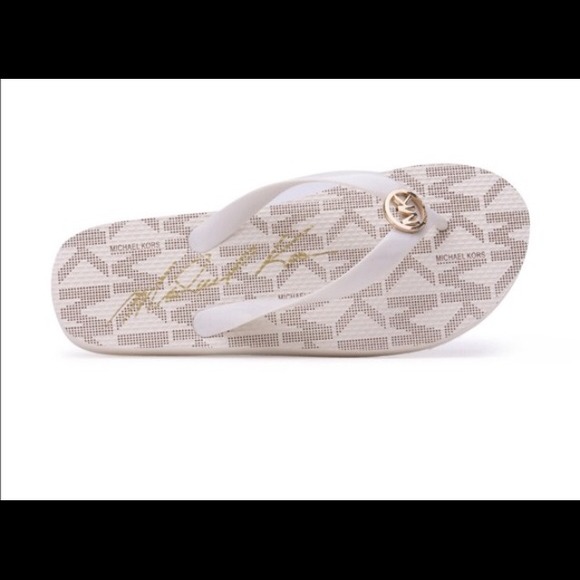 Mk flip flops